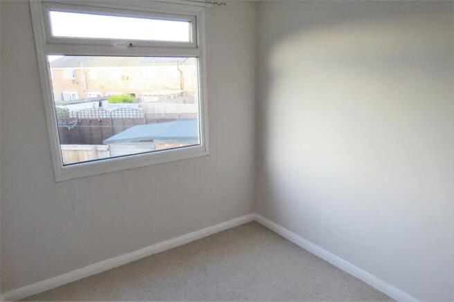 3 bed Semi-Detached to rent Image 8
