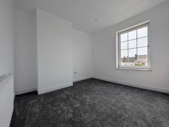 3 bed End of Terrace to rent Image 8
