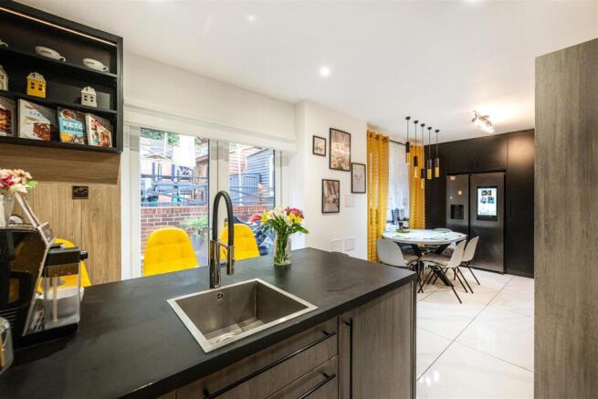 Kitchen (2)