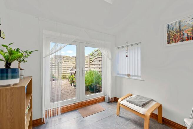 3 bed Town House for sale Image 9