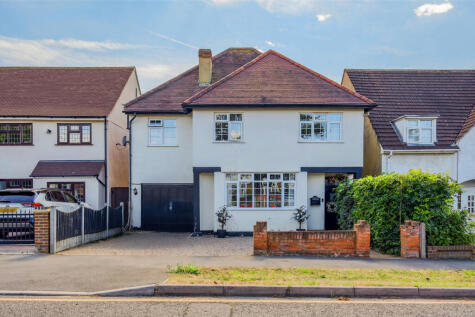 Redden Court Road, Romford, RM3