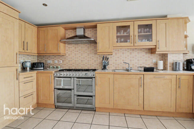 Willington Road, Swindon photo 4