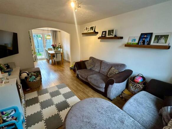 WhatsApp Image 2025-10-01 at 10.00.39_88939c6c.jpg