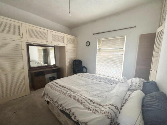 3 bed House to rent Image 8