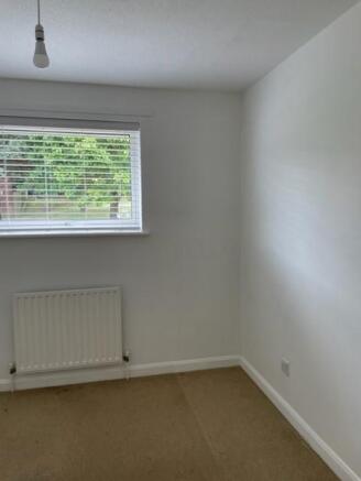 Bedroom (front - single).jpg