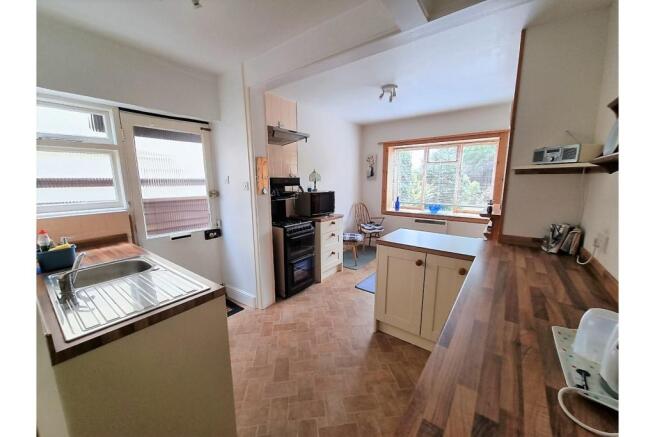Kitchen/Breakfast