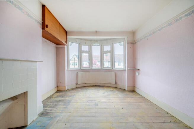 1404901-4-6985b0e...