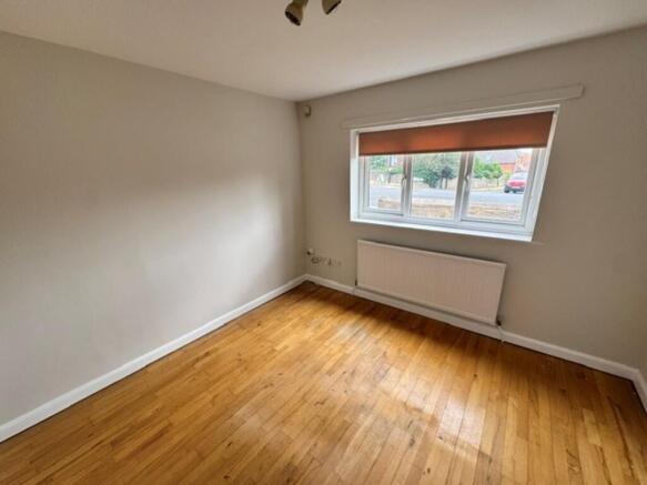 4 bed Detached to rent Image 7