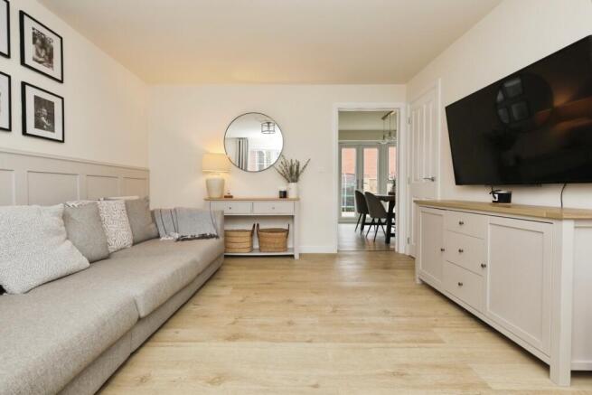 4 bed Detached for sale Image 10