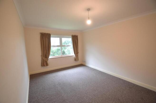Flat 7, Oakleigh Court