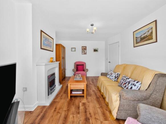 2 bed Semi-Detached Bungalow for sale Image 4