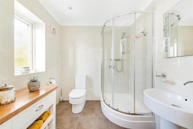 ENSUITE.jpg