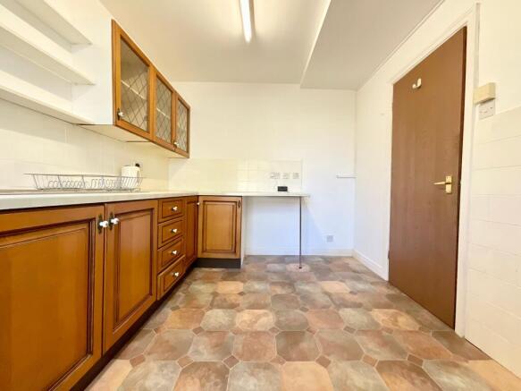 2 bed Apartment for sale Image 9