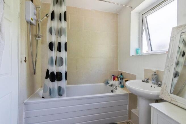 3 bed Semi-Detached for sale Image 11