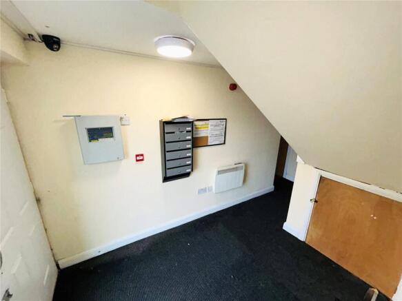 2 bed Flat for sale Image 10