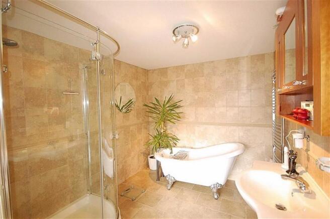 En-suite Bathroom