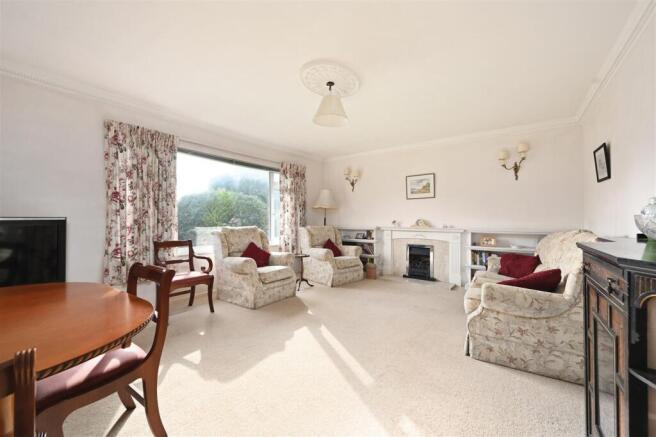 Linley-Close-tn401sr (16).jpg