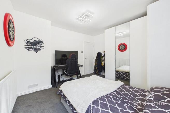 3 bed Terraced for sale Image 12