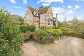 High Bank, East Meon Road, Langrish, Petersfield GU32 1RQ
