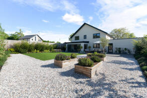 6, Haw Wood Drive, Almondsbury BS10 7GJ