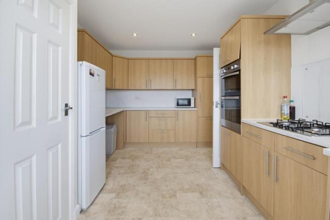 3 bed Semi-Detached Bungalow for sale Image 5