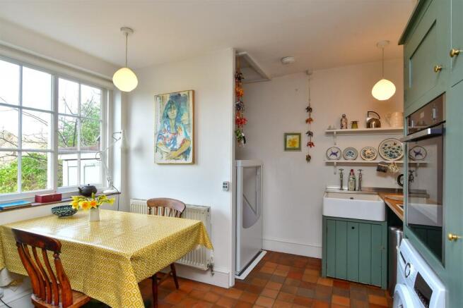 Kitchen/ Breakfast Room