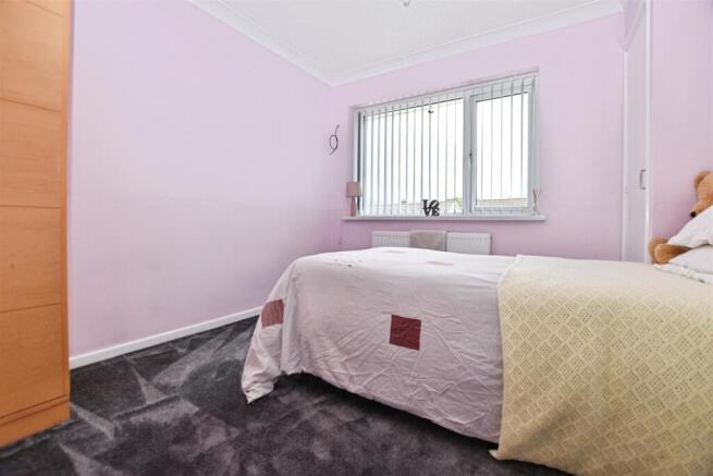 3 bed Semi-Detached for sale Image 6