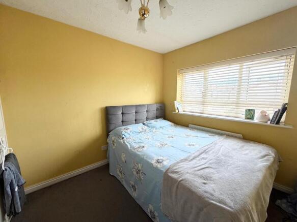 3 bed Semi-Detached for sale Image 6
