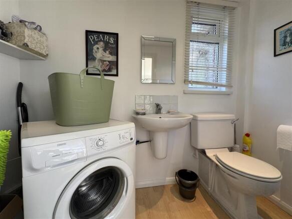 WC / UTILITY ROOM
