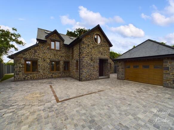 CAM01995G0-PR0186-STILL052