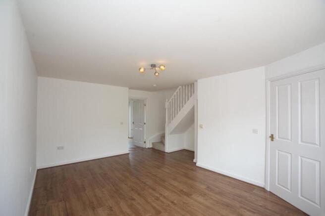 St Peters Avenue, Llanharan, Pontyclun, Rhondda Cynon Taf photo 4