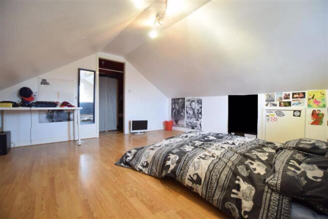 ATTIC ROOM