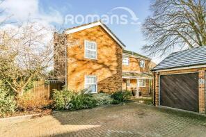 54, Durand Road, Reading RG6 5YS
