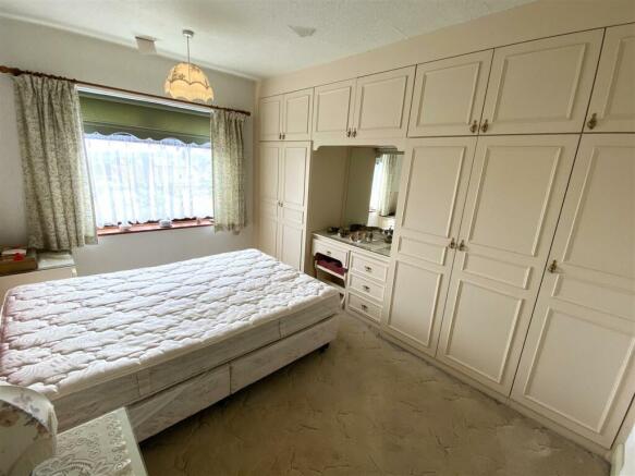 bed1.JPG