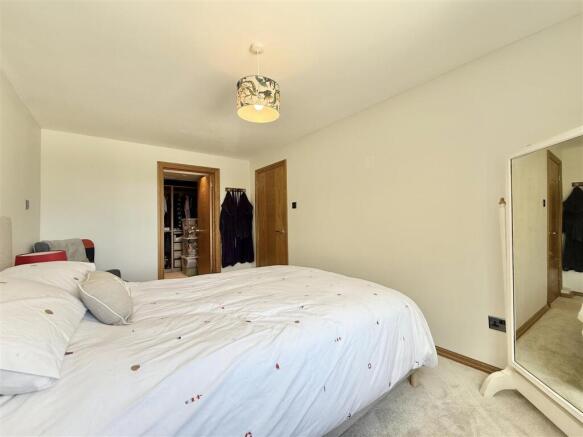 Bedroom  2.jpg