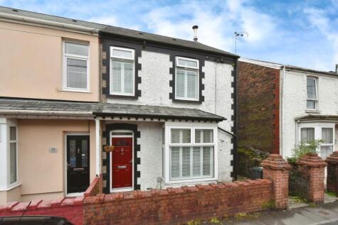 Ynysderw Road, Pontardawe, Swansea, Neath Port Talbot, SA8