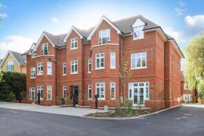 Flat 11, Mistral House, More Lane, Esher KT10 8AP