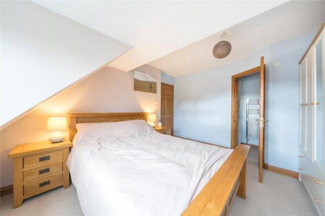 3 bed Detached for sale Image 9