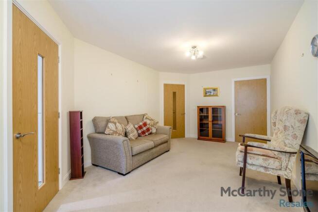1 bed Apartment for sale Image 7