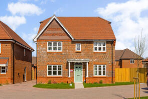 4, Charcoal Close, Alfold, Cranleigh GU6 8XR