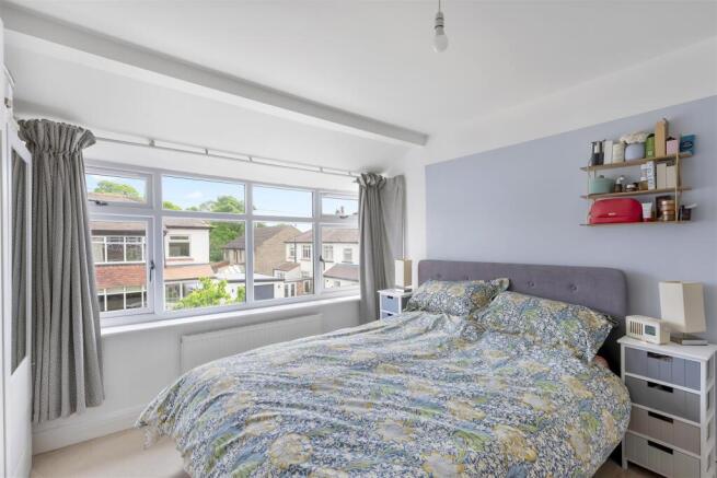 3 bed Semi-Detached for sale Image 10