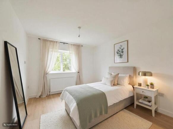 4 bed Detached for sale Image 11