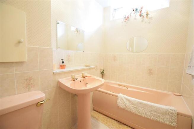 HOUSE BATHROOM