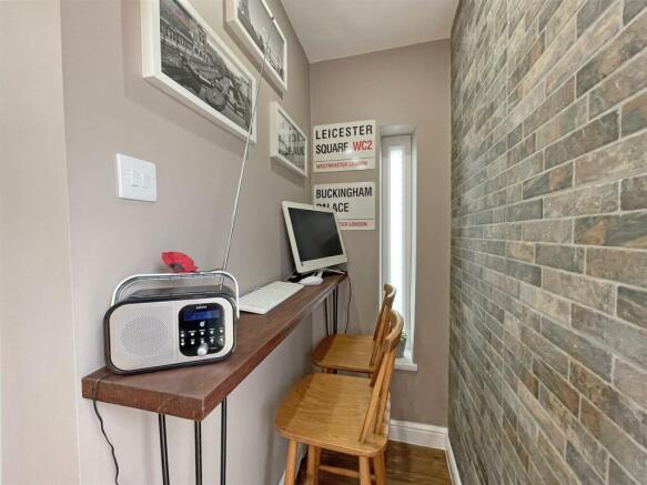 Ferrers Road - Breakfast Bar.jpg