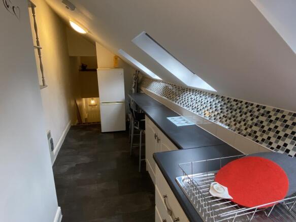 1 bed Apartment to rent Image 9