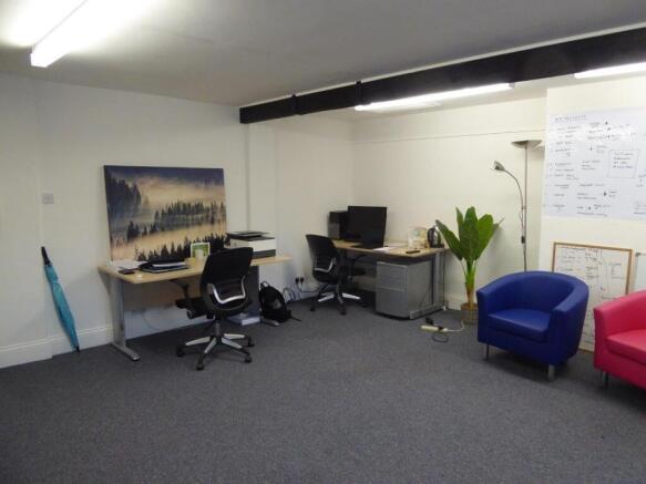 P1030620  rear BL.jpg