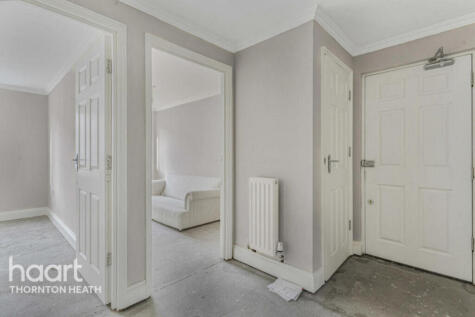 Bungalow Road, LONDON