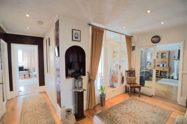 St. Andrews Drive, Grimsby, DN32 photo 4