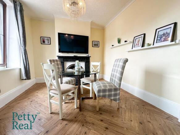 2 bed Terraced for sale Image 9