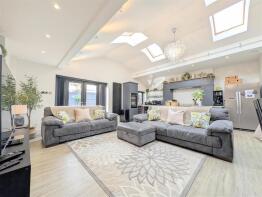 51, Everton Road, Southport PR8 4BT